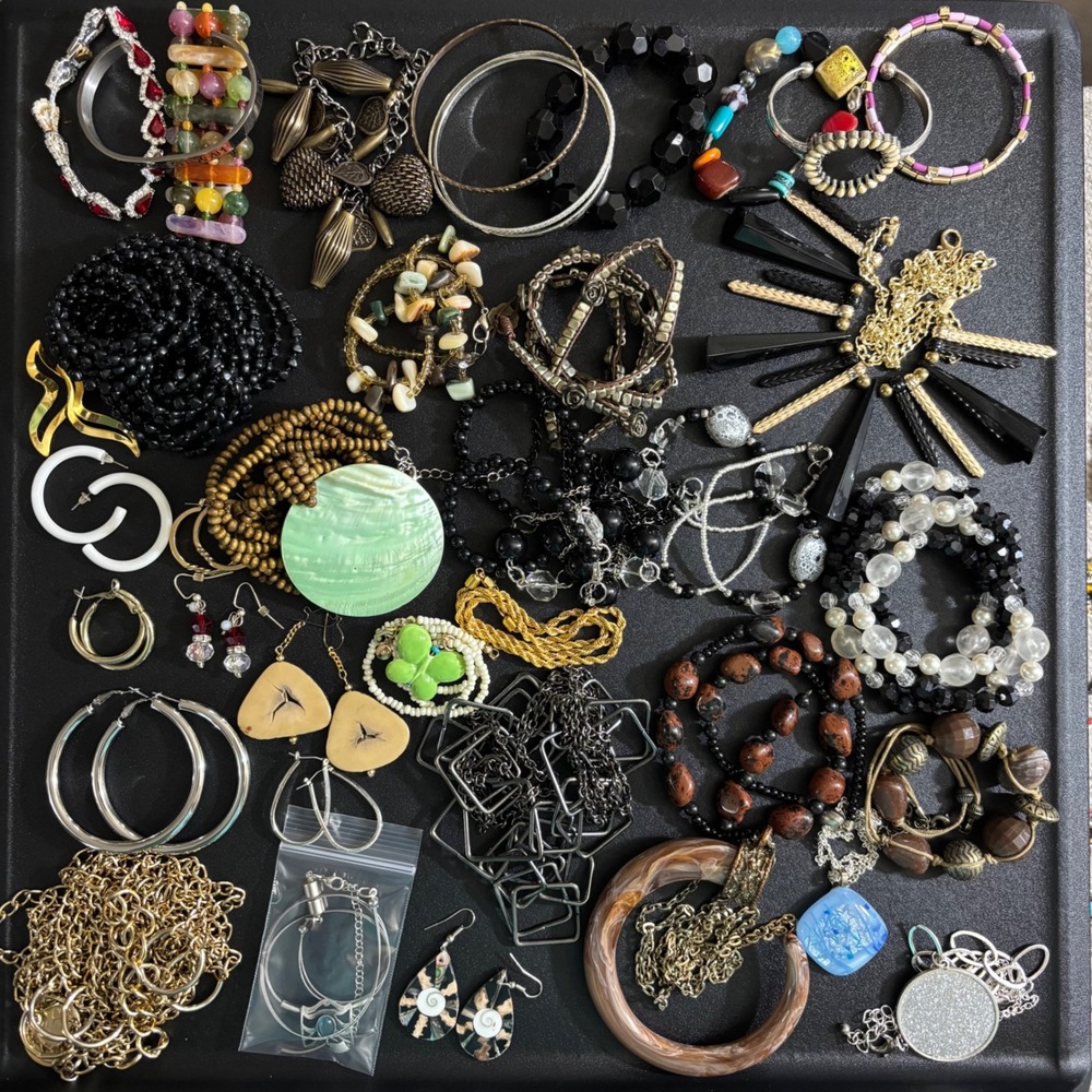 Wearable Jewelry Costume Assorted Necklaces Bracelets etc Resell Gift UB303